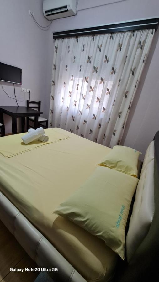 Hotel Brace จีโรคาสเตอร์ ภายนอก รูปภาพ