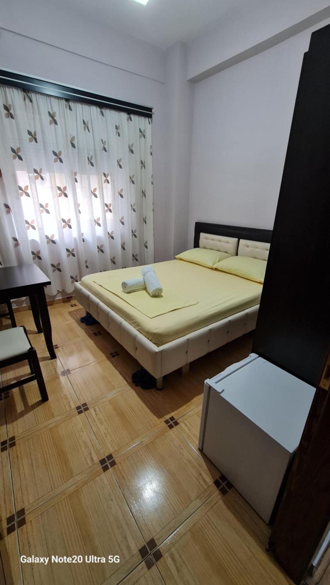 Hotel Brace จีโรคาสเตอร์ ภายนอก รูปภาพ